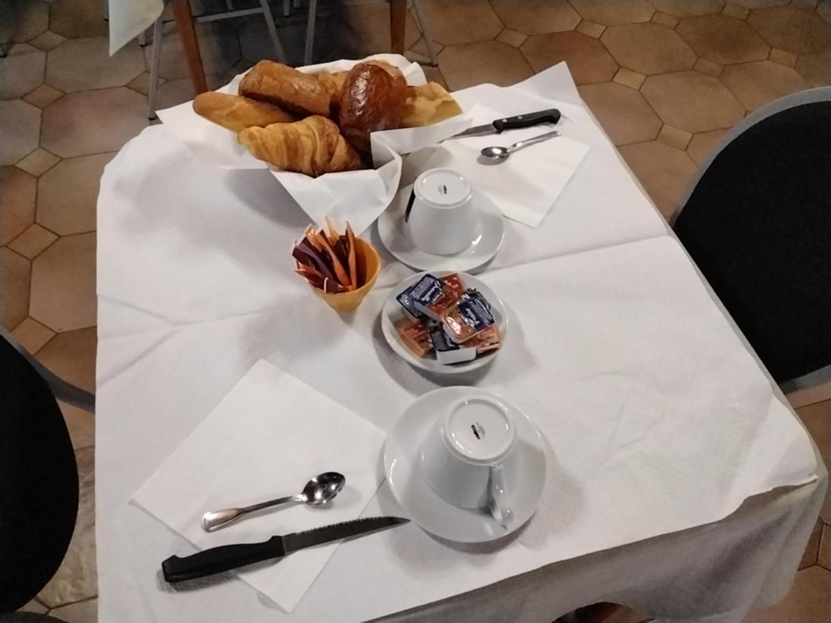 Le Relais Des Sites Otel Faverolles  Dış mekan fotoğraf